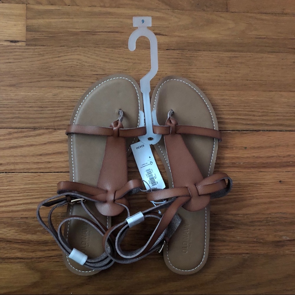 Old Navy Vegan Sandals, size 9 - Picture 1 of 4